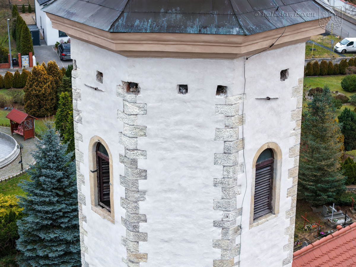 Remont wież kościołów przy ulicy Ceramicznej i przy rynku