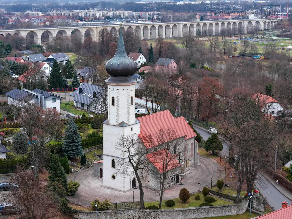 Ремонт веж костелів на вулиці Ceramiczna та біля ринкової площі