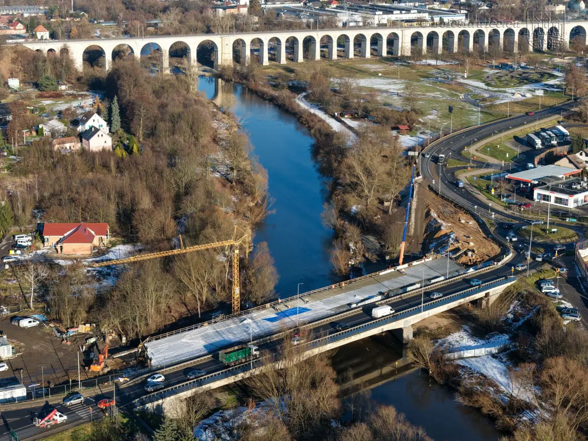 новий міст через Бобр після бетонування несної конструкції