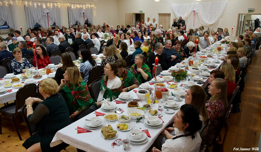 Powiatowa Wigilia Kół Gospodyń Wiejskich w Czernej - 12 grudnia 2025 r.