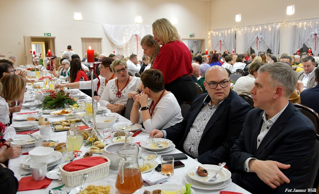 Powiatowa Wigilia Kół Gospodyń Wiejskich w Czernej - 12 grudnia 2025 r.