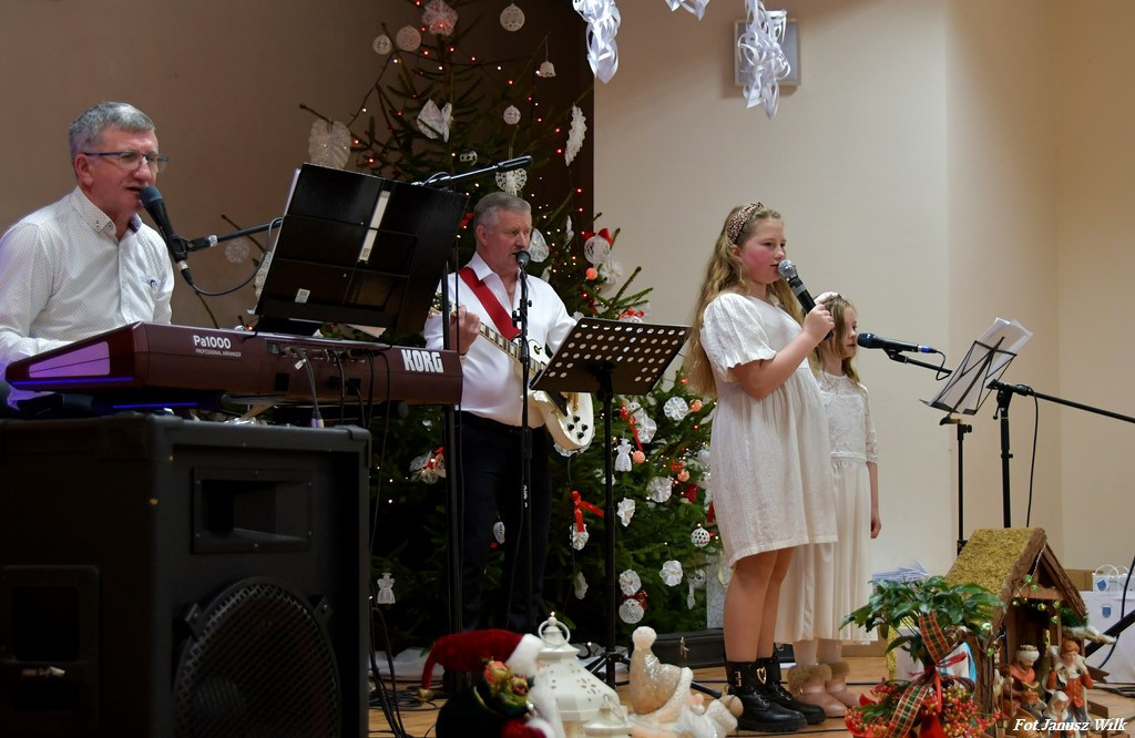 Powiatowa Wigilia Kół Gospodyń Wiejskich w Czernej - 12 grudnia 2025 r.