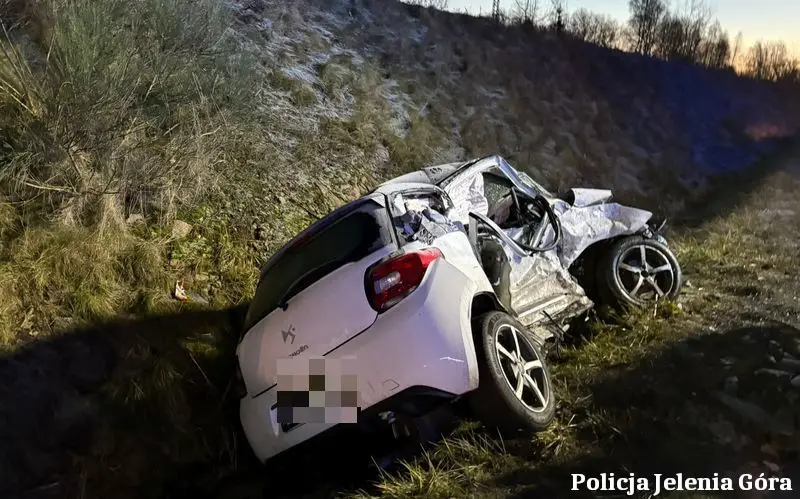 Jedna osoba zginęła w zderzeniu trzech samochodów