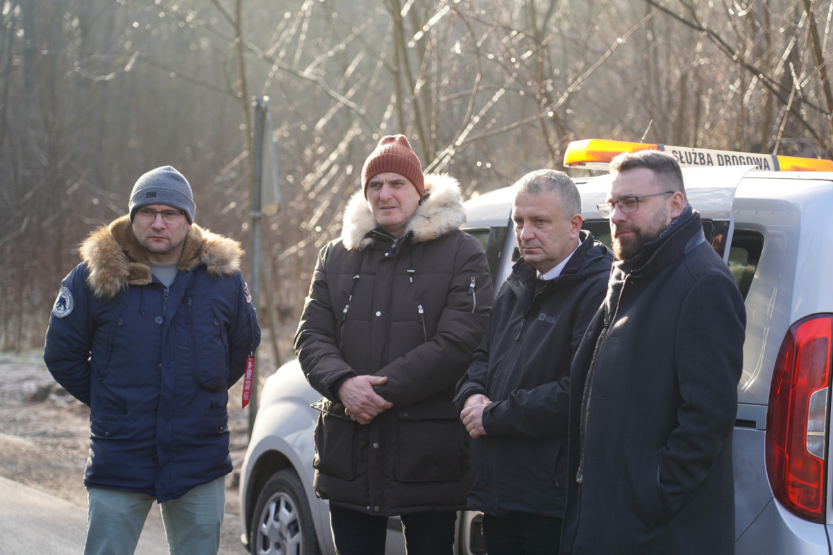 Odbiór przebudowanej drogi powiatowej w kierunku miejscowości Łozy