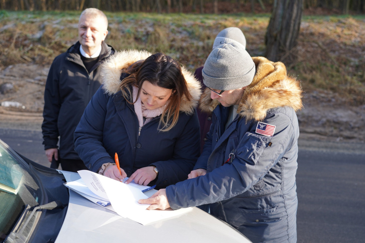 Odbiór przebudowanej drogi powiatowej w kierunku miejscowości Łozy