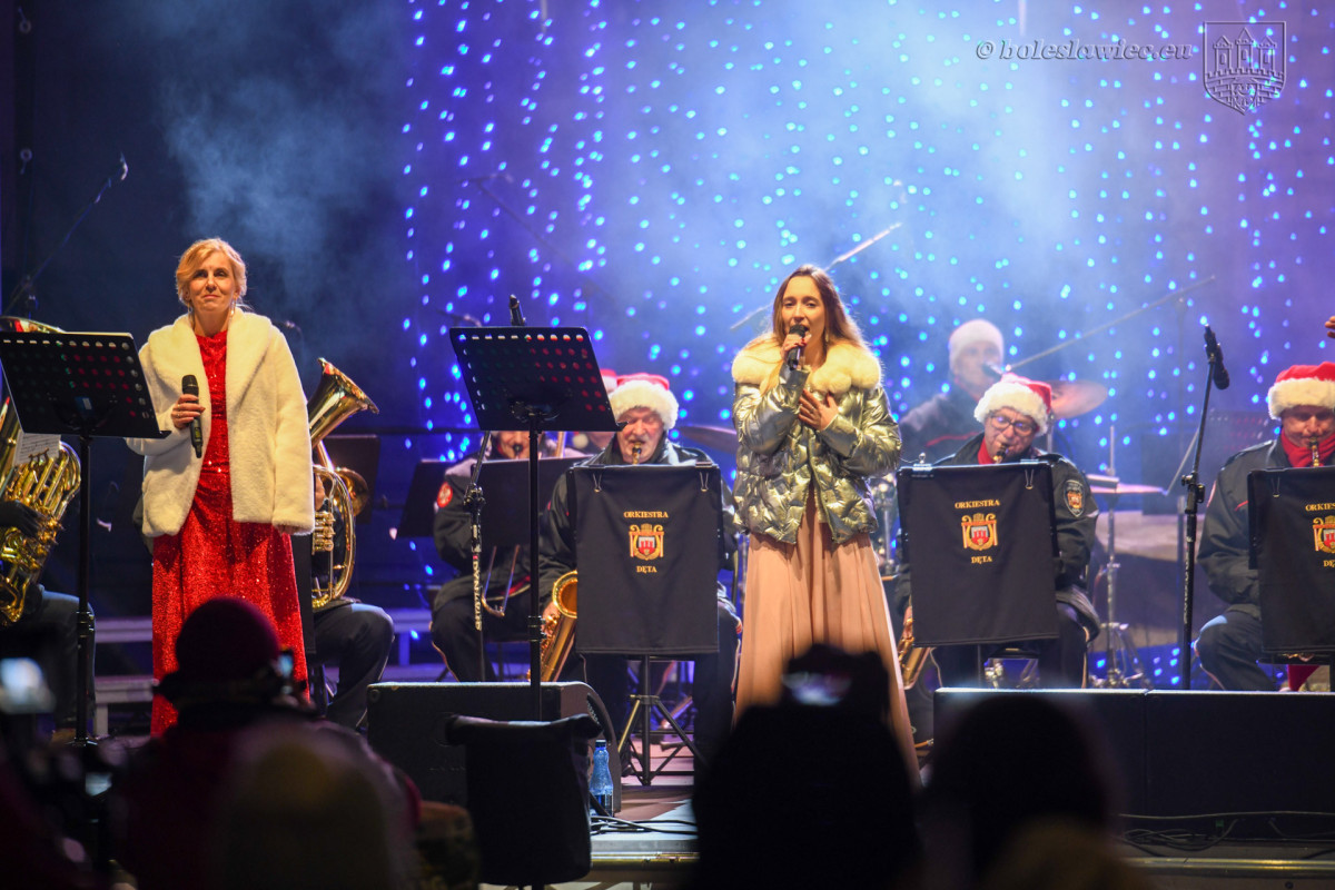 Gwiazdka życzliwości i jarmark na bolesławieckim rynku 2025 r.