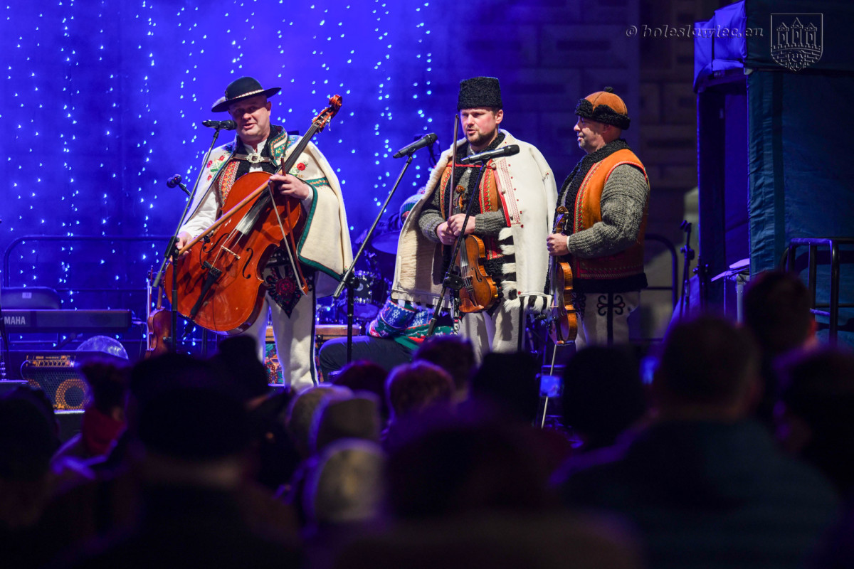 Gwiazdka życzliwości i jarmark na bolesławieckim rynku 2025 r.