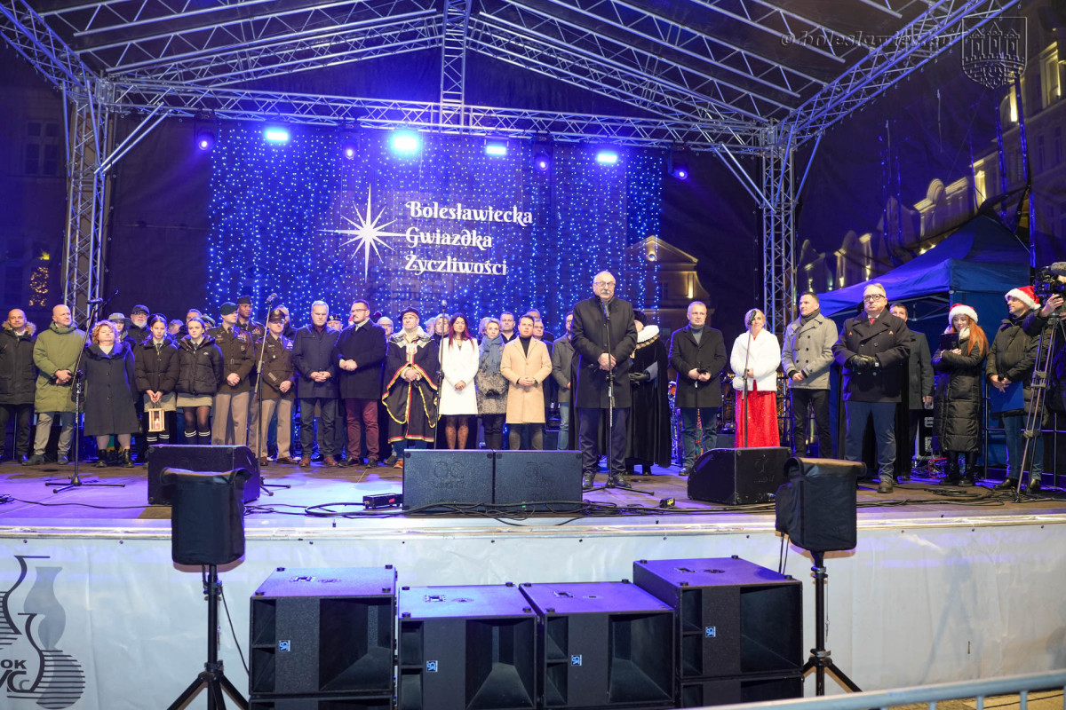 Gwiazdka życzliwości i jarmark na bolesławieckim rynku 2025 r.