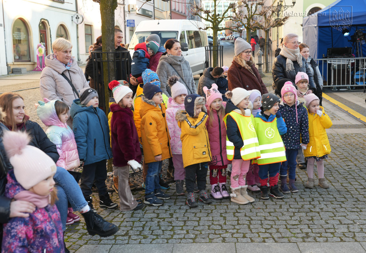 Gwiazdka życzliwości i jarmark na bolesławieckim rynku 2025 r.