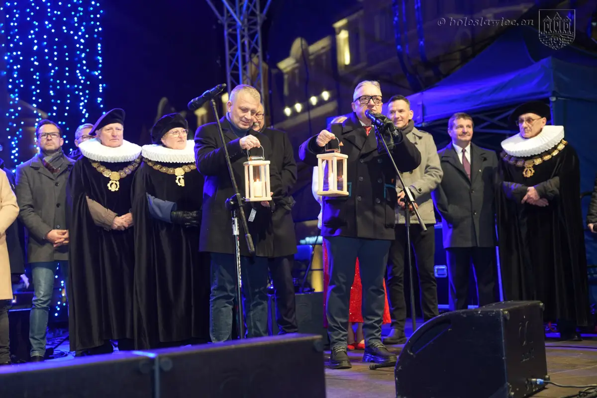 Gwiazdka życzliwości i jarmark na bolesławieckim rynku 2025 r.