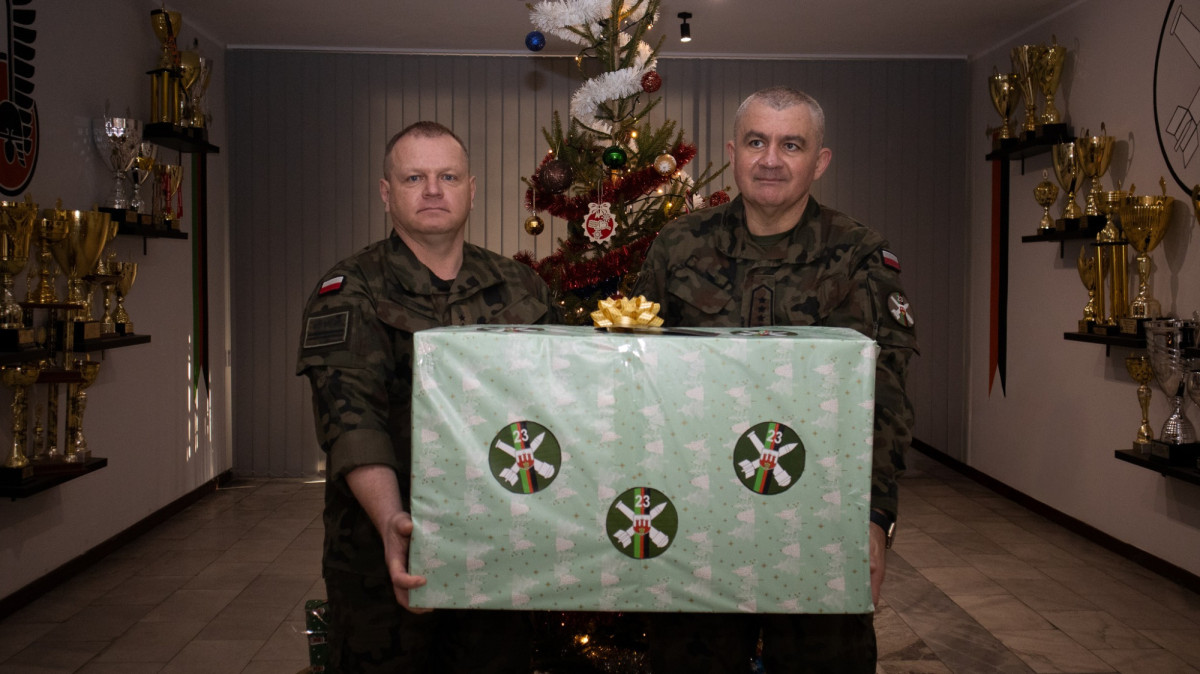 Żołnierze z bolesławieckiej jednostki odwiedzili Szpital „Przylądek Nadziei”