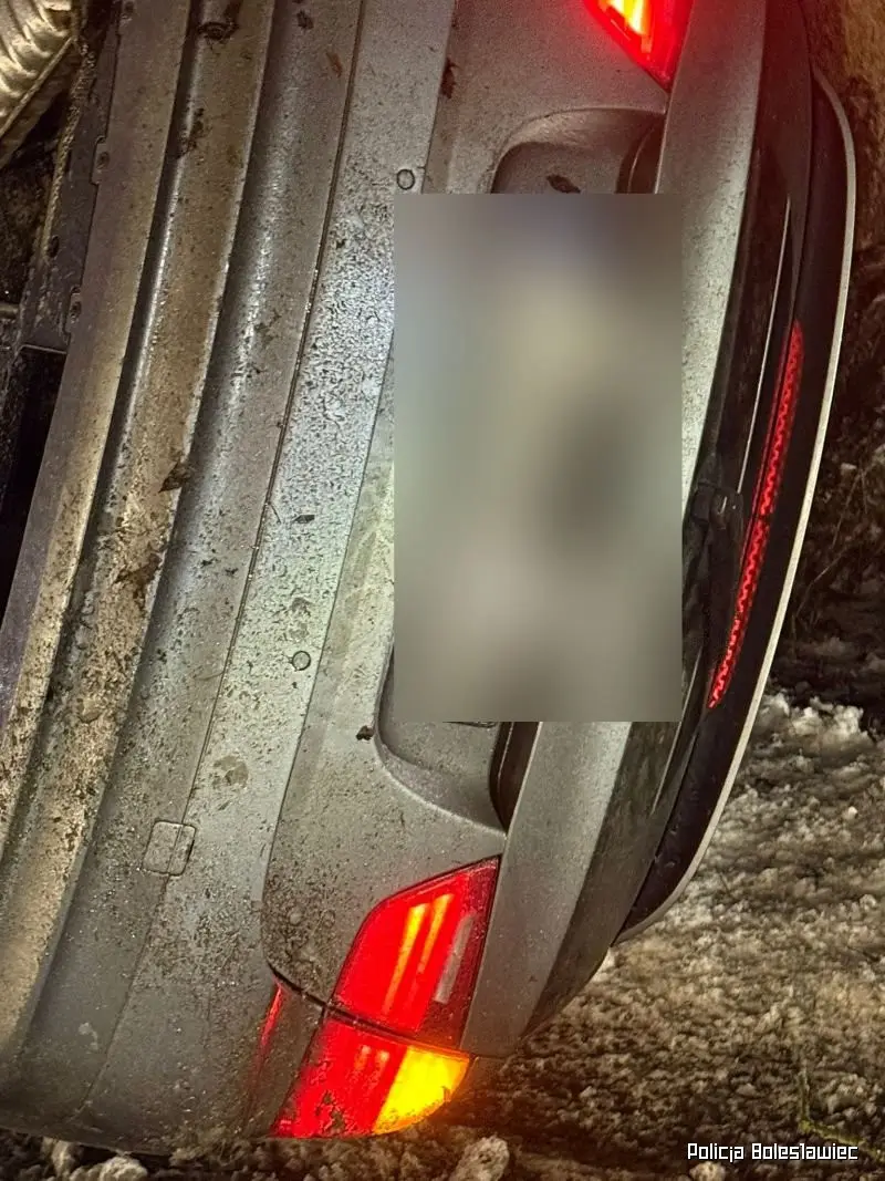 Auto po zdarzeniu drogowym
