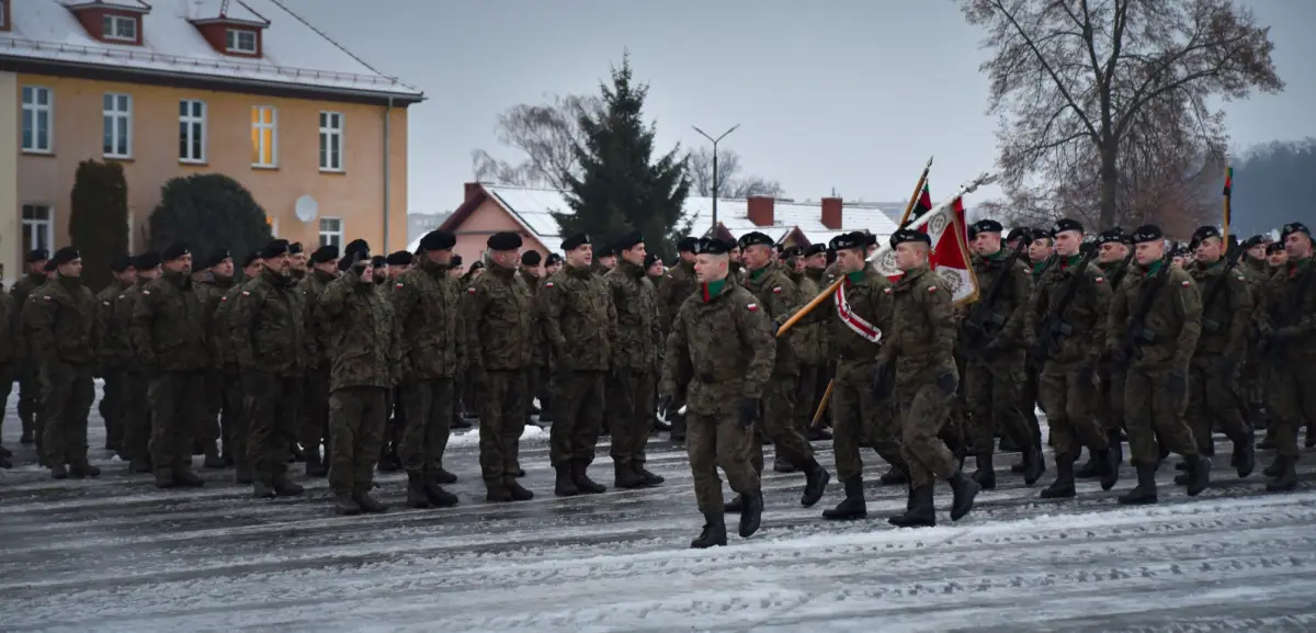 Nowi ochotnicy i nowe ochotniczki w bolesławieckim pułku