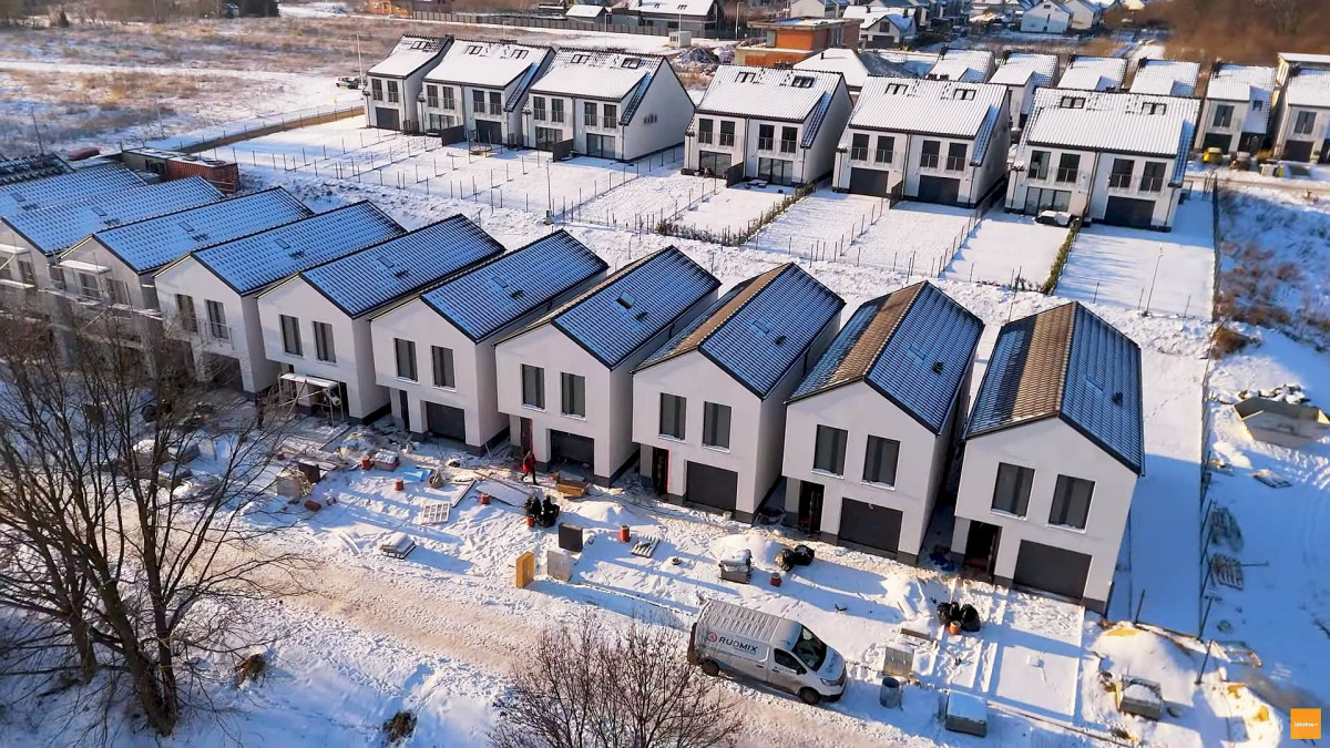 Nowoczesne domy na Koziej Górce w Bolesławcu