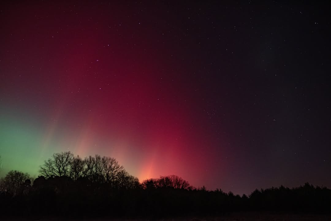 Przepiękne zdjęcia zorzy polarnej autorstwa Łukasza Szuchalskiego
