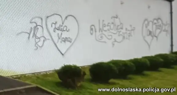 Podejrzana i jej „dzieła”