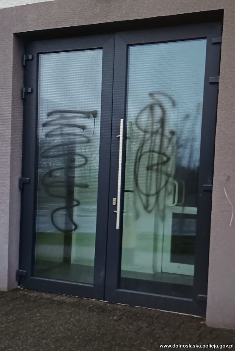 Podejrzana i jej „dzieła”