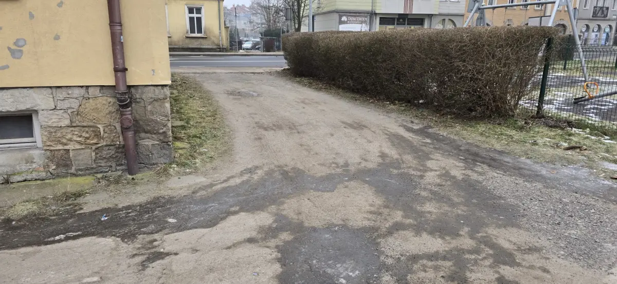 Sytuacja przy Łokietka w Bolesławcu