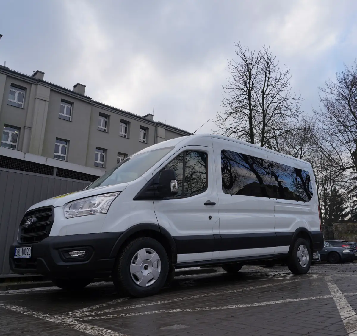 Nowy mikrobus dla uczniów z niepełnosprawnością
