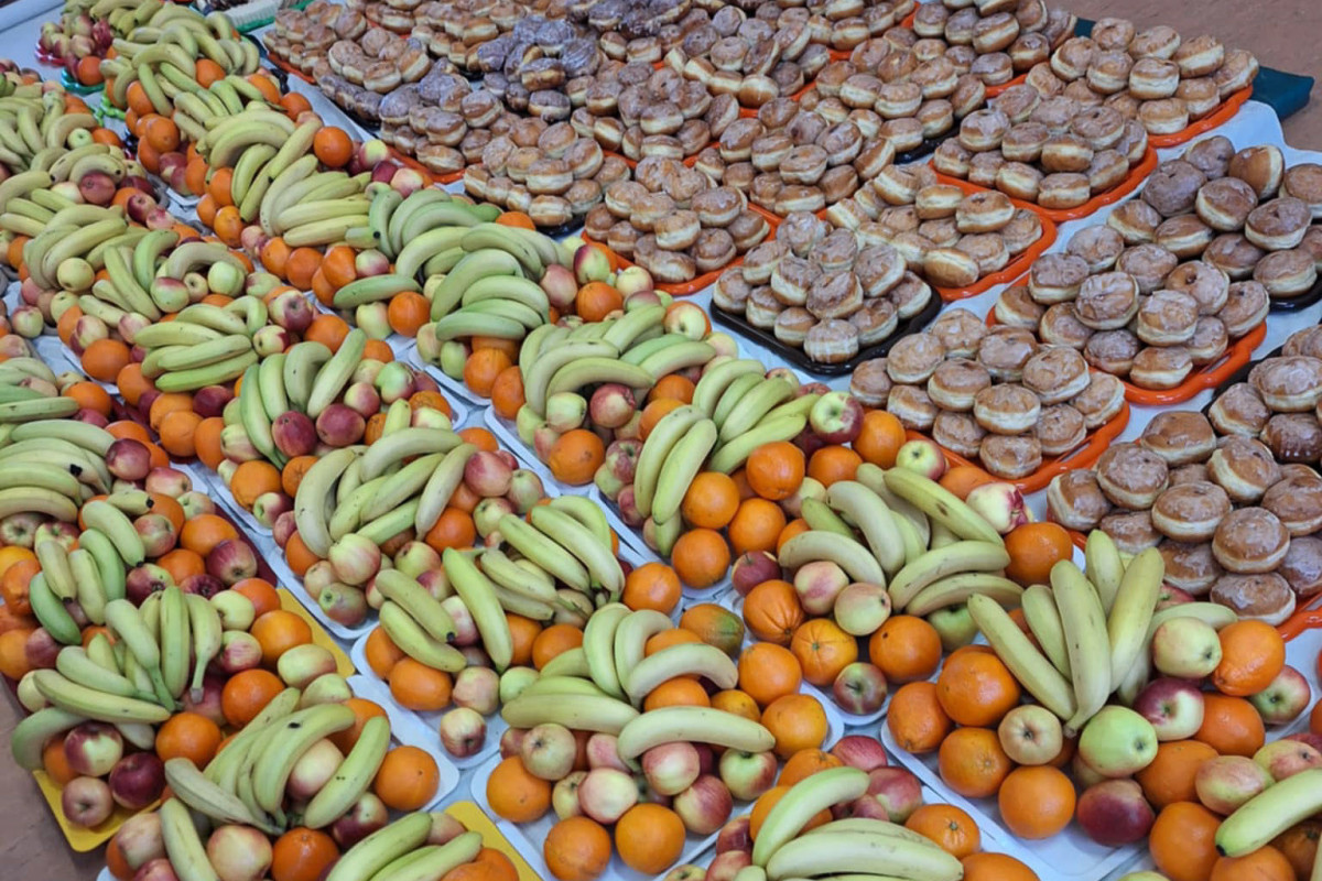 Wolontariusze na spotkaniu opłatkowym