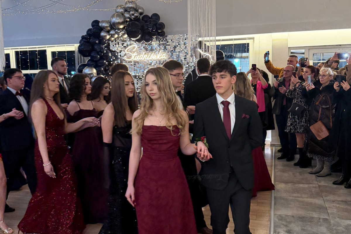 Studniówka 2026 prywatnego Liceum Oxpress w Bolesławcu