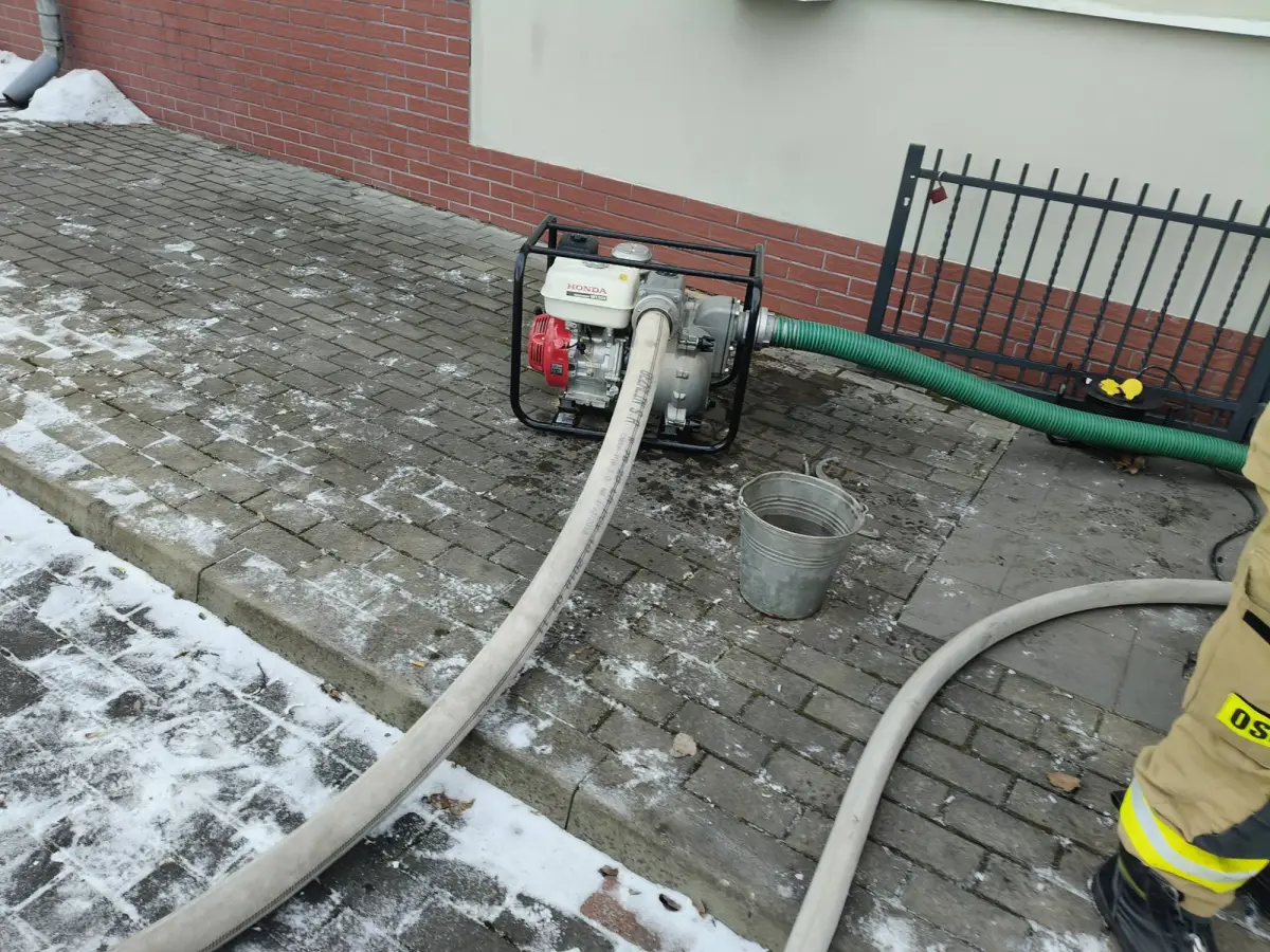 Akcja strażaków w Gromadce