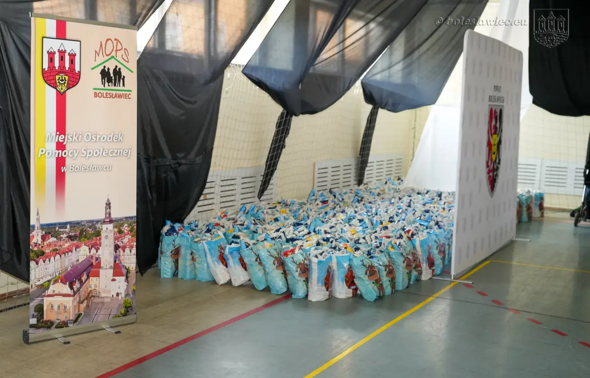 Christmas Wafer Gathering in Bolesławiec
