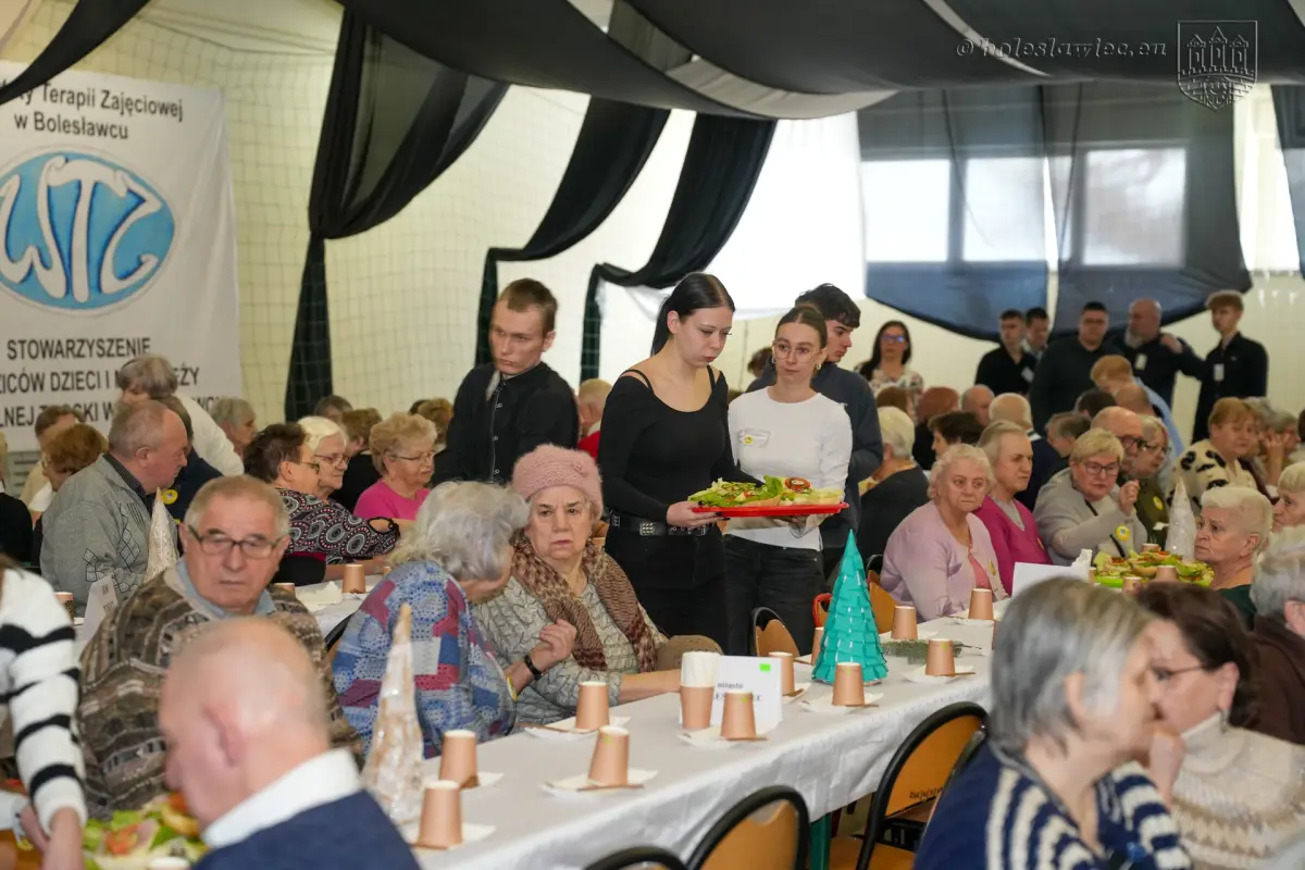 Christmas Wafer Gathering in Bolesławiec
