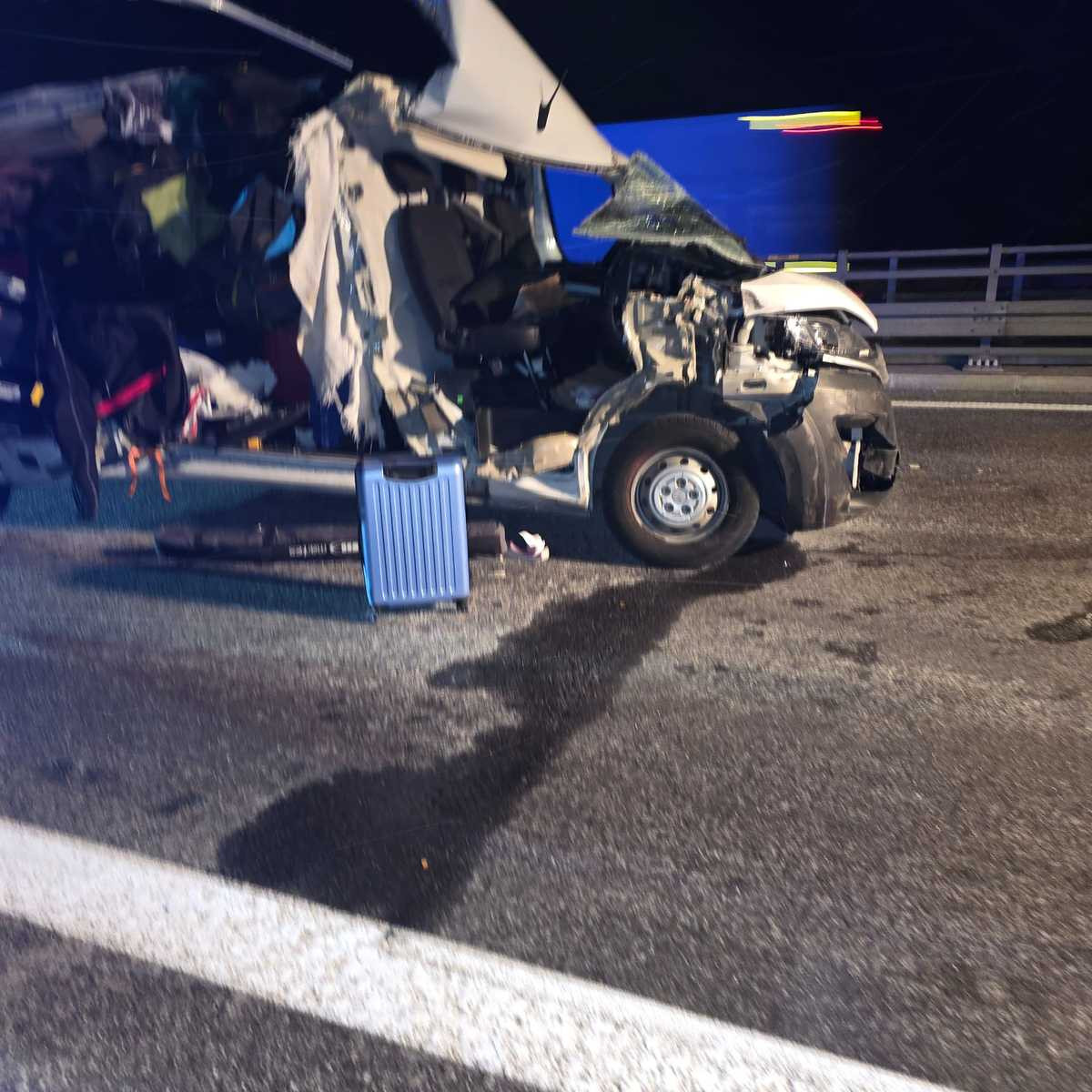 Policjanci i zdjęcia z A4