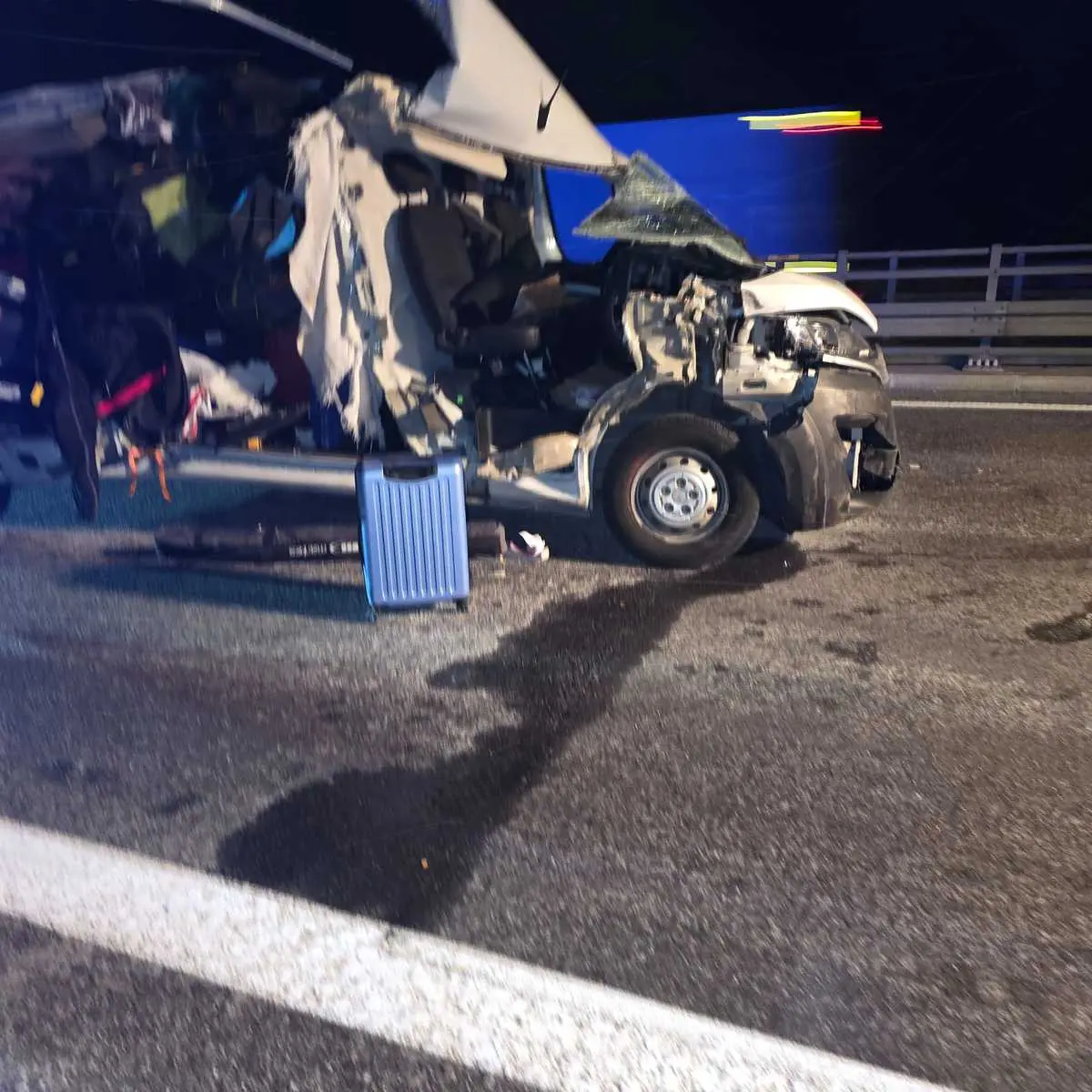 Policjanci i zdjęcia z A4