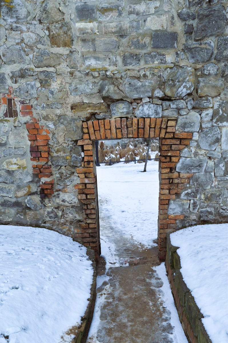 Mury obronne w Nowogrodźcu