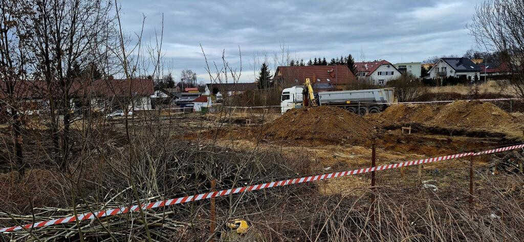 Prace przy ul. Jodłowej w Nowogrodźcu