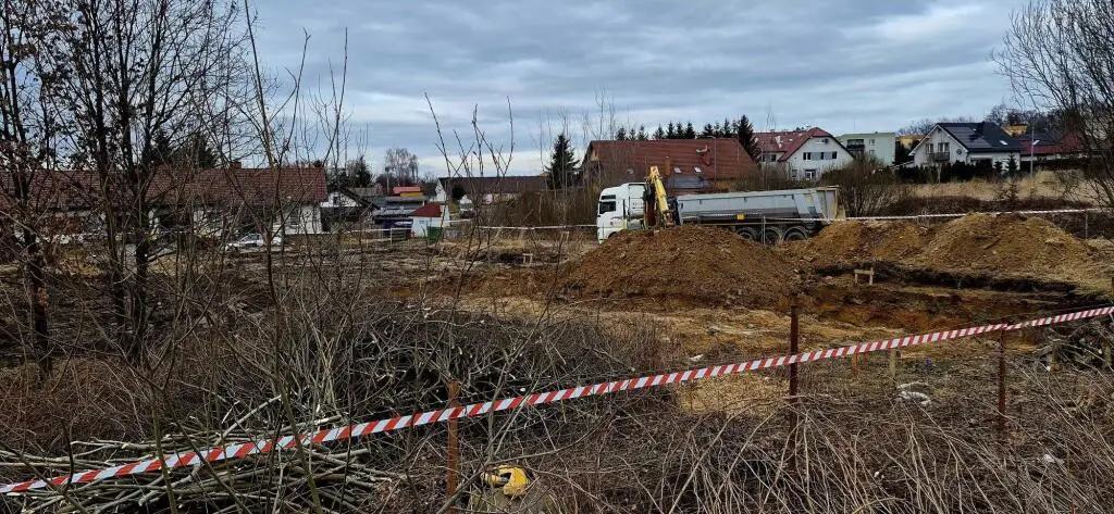 Prace przy ul. Jodłowej w Nowogrodźcu