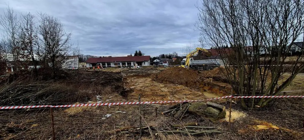 Prace przy ul. Jodłowej w Nowogrodźcu