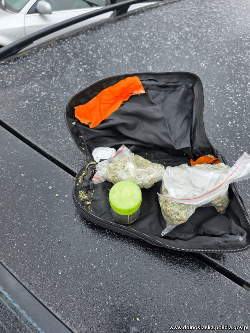 Podejrzany, narkotyki i narkotest