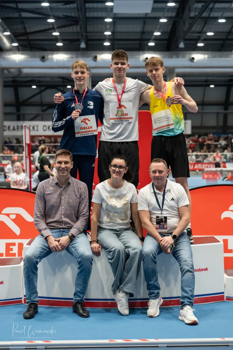 MKS Bolesłavia після чемпіонату Польщі в приміщенні серед юніорів у Ряшеві