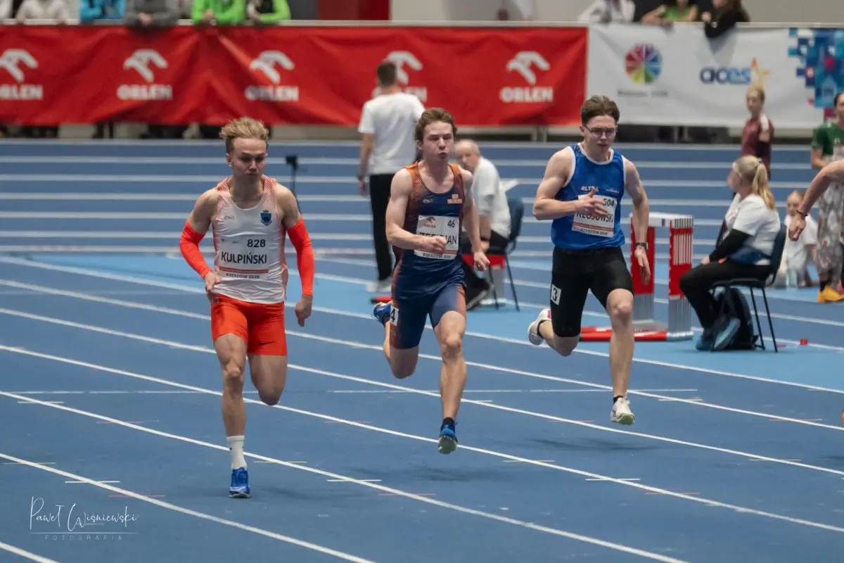 MKS Bolesłavia після чемпіонату Польщі в приміщенні серед юніорів у Ряшеві