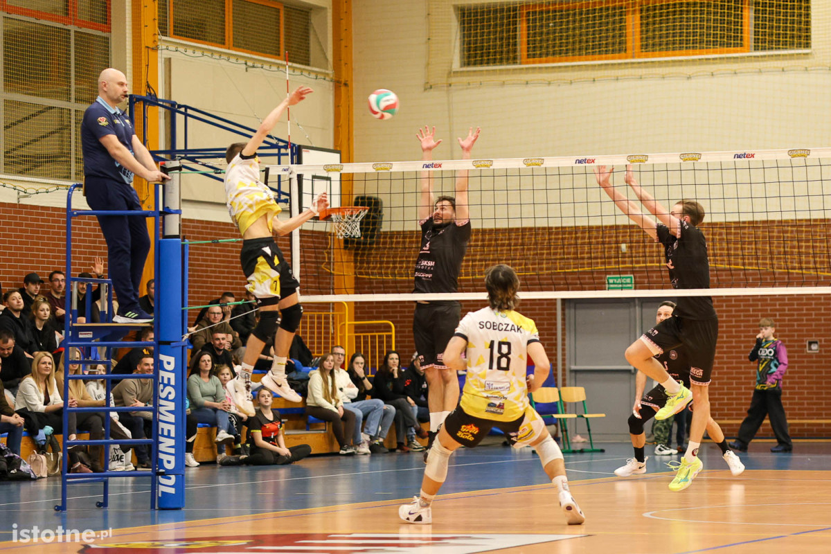 Mecz BTS Willowa Bolesławiec z SKSM KORFF Adrenalina Sobótka