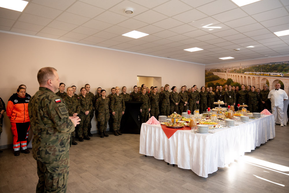 Dzień Kobiet w 23 Śląskim Pułku Artylerii w Bolesławcu