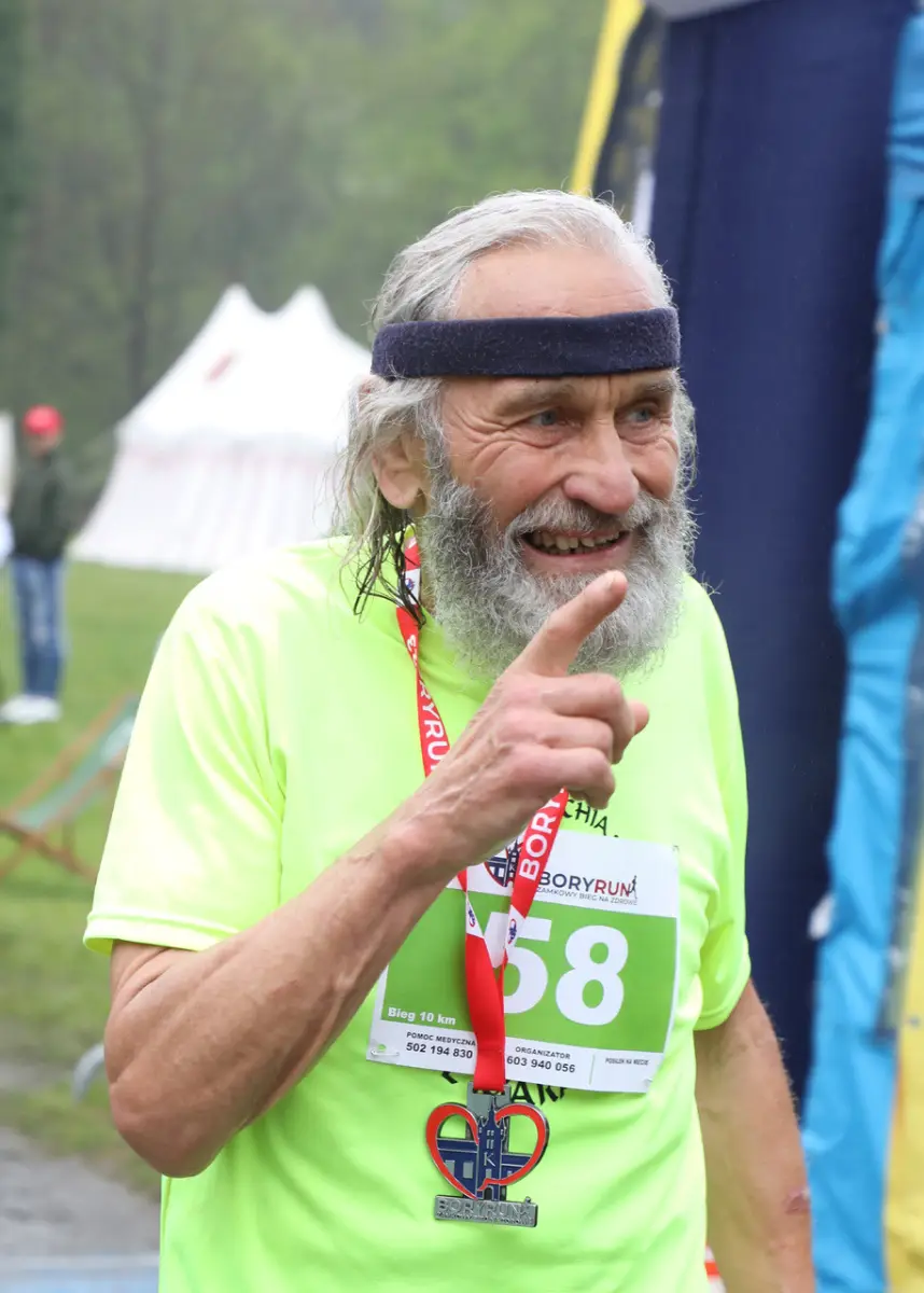 Biegacze, plakaty i ambasador