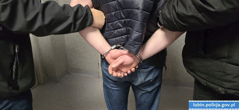 Broń, narkotyki i podejrzany