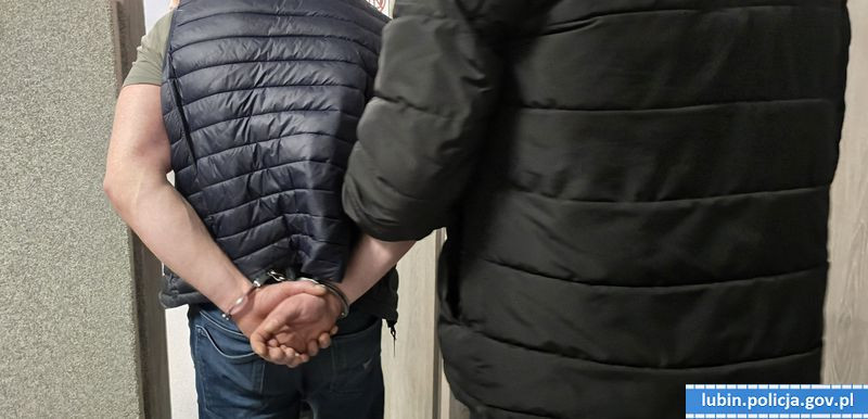 Broń, narkotyki i podejrzany