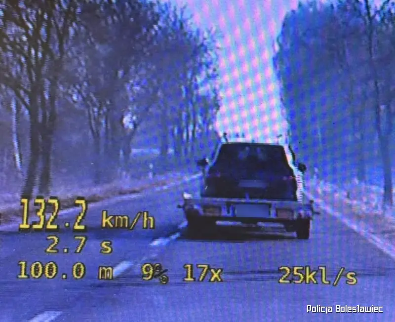 Auta kierowców, którym zatrzymano prawo jazdy