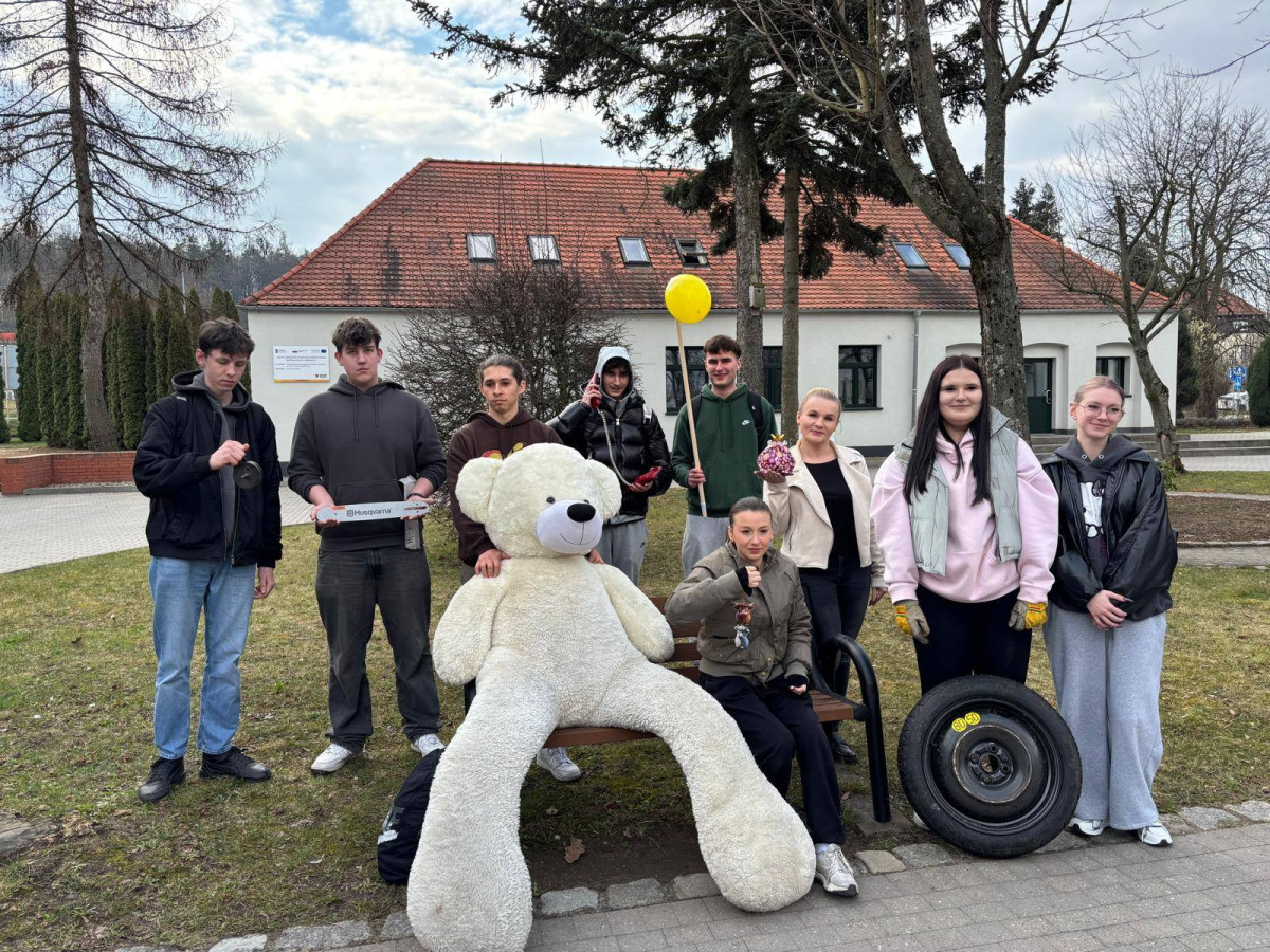 Obchody PIERWSZEGO DNIA WIOSNY w Zespole Szkół Budowlanych