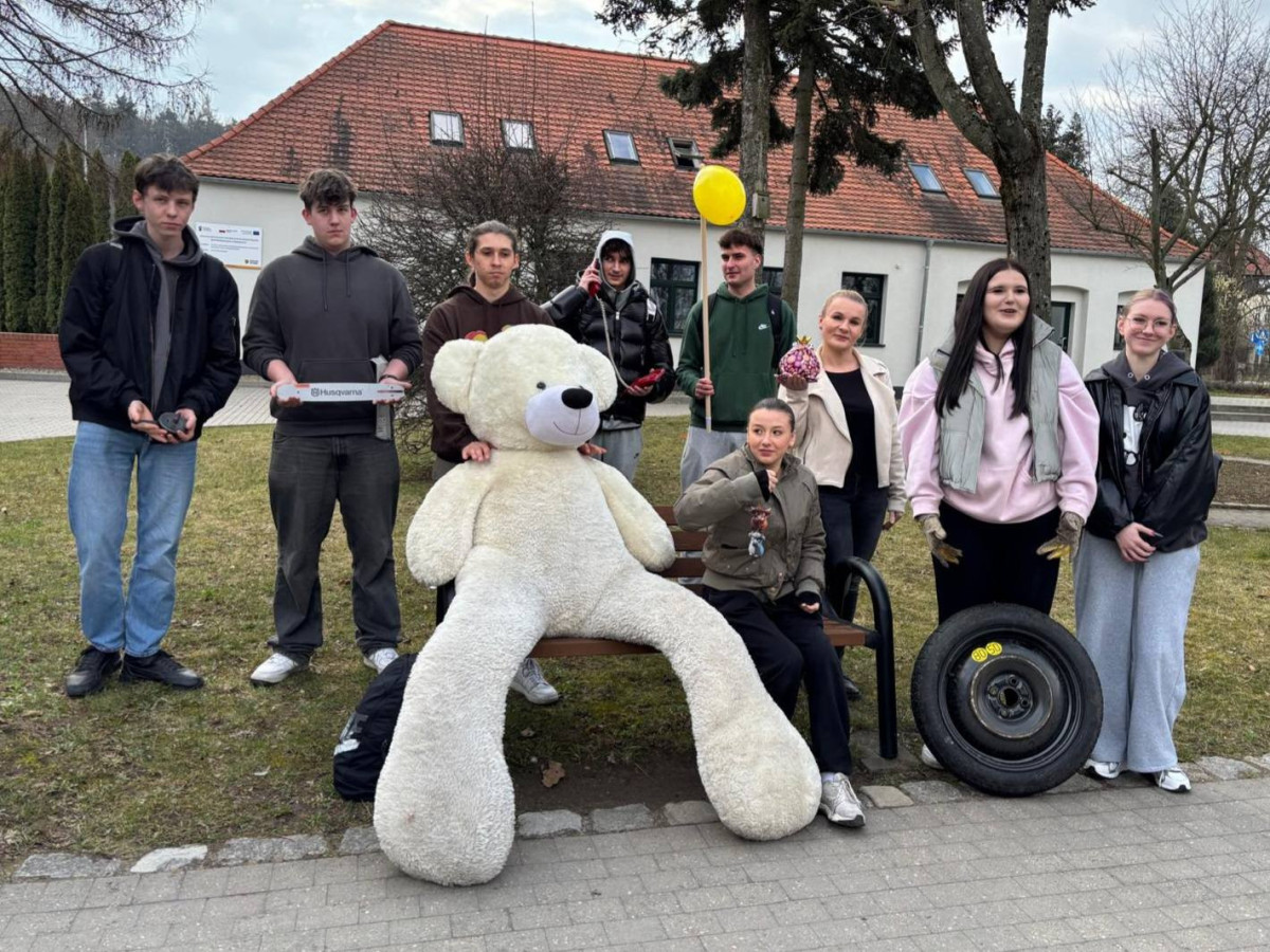 Obchody PIERWSZEGO DNIA WIOSNY w Zespole Szkół Budowlanych