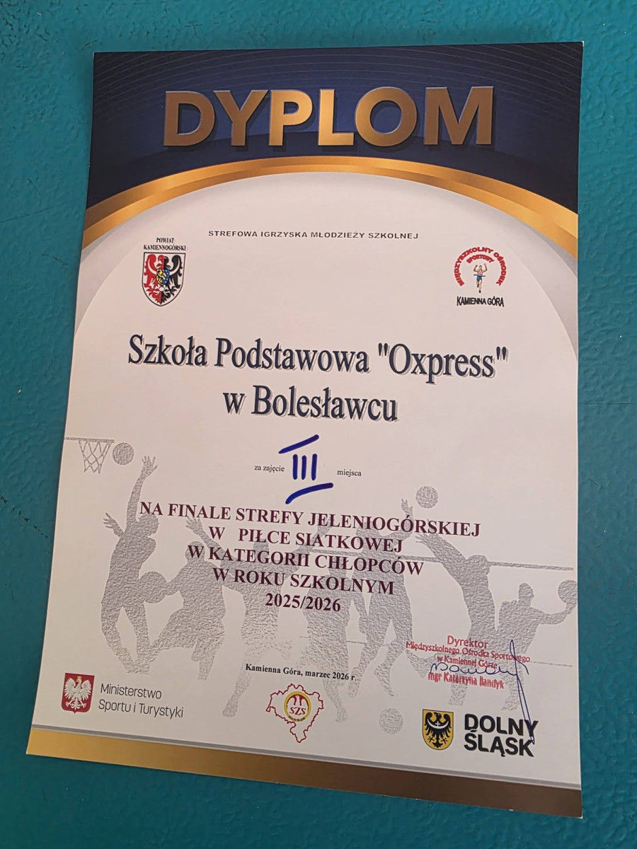 Brąz młodych siatkarzy z Bolesławca na mistrzostwach strefowych