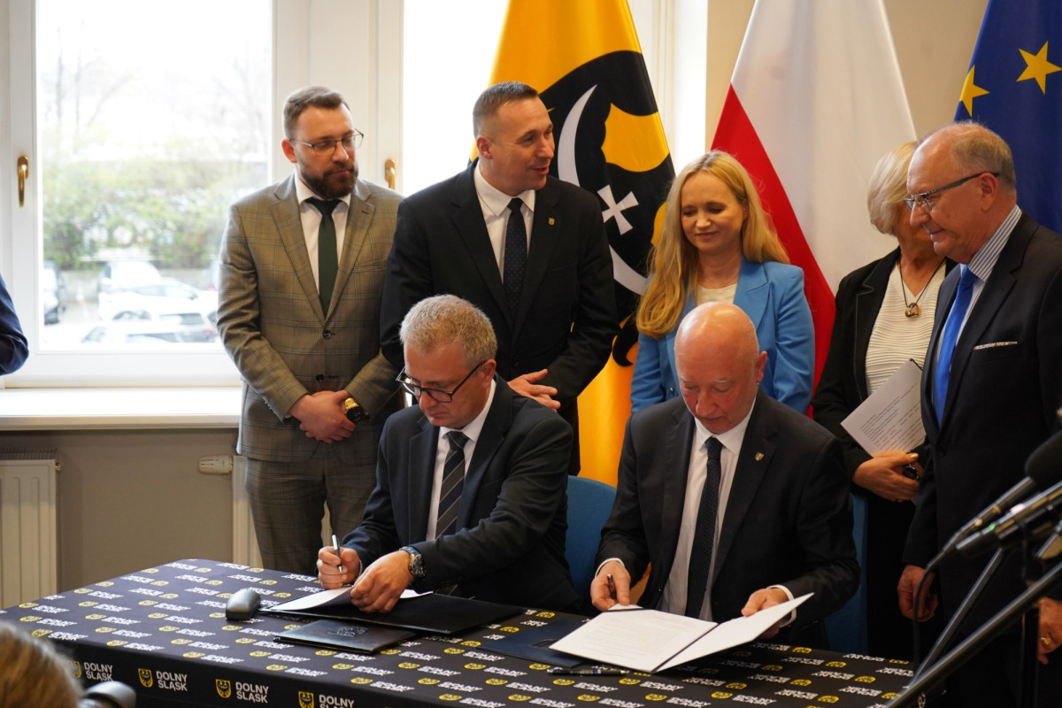 Podpisanie porozumienia ws. konsolidacji szpitali