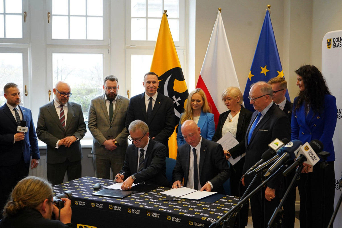 Podpisanie porozumienia ws. konsolidacji szpitali