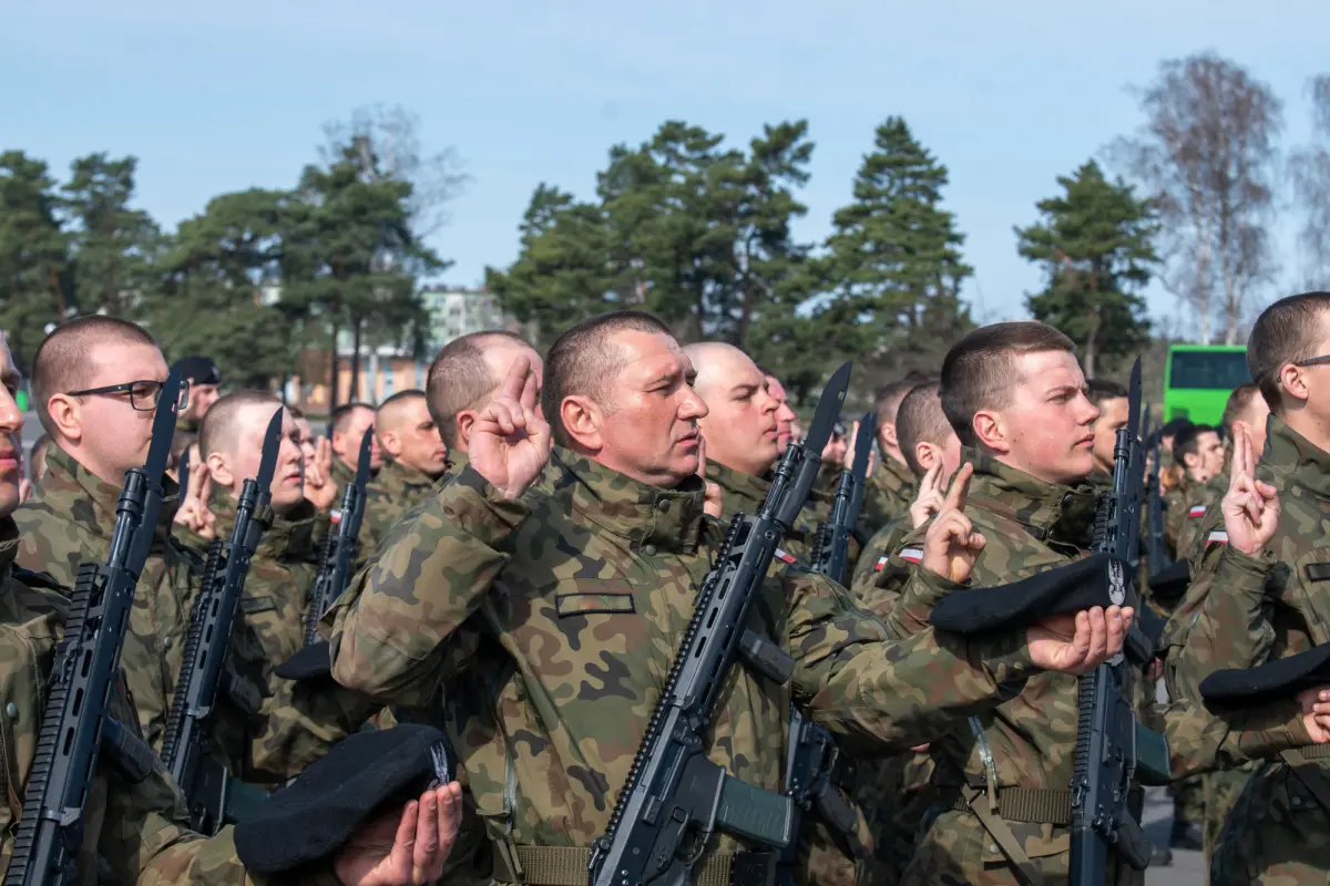 Uroczystość w 10 Brygadzie Kawalerii Pancernej w Świętoszowie