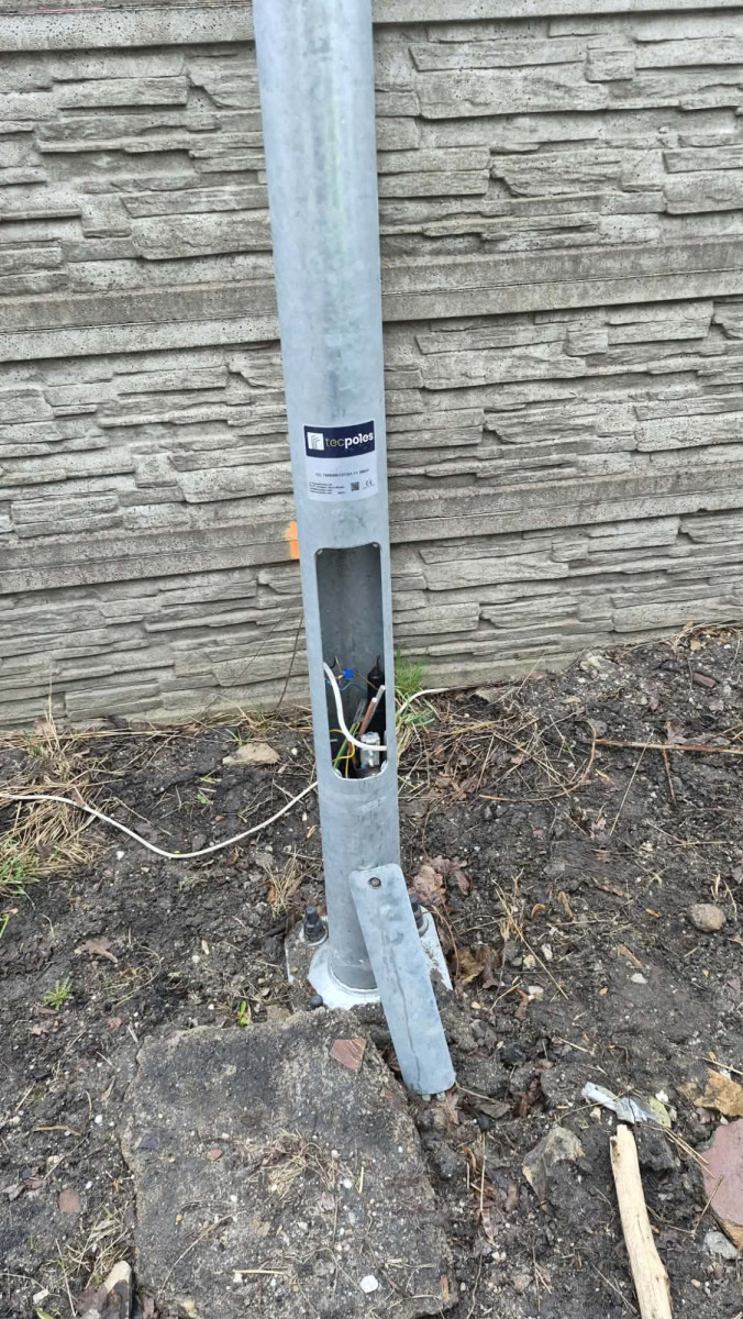 Nielegalny pobór prądu w Zebrzydowej